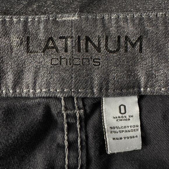 Chico’s Platinum SZ 0 (Small) Pants Mid-Rise Pockets Zip-Fly Shiny Silver Gray - Picture 7 of 8